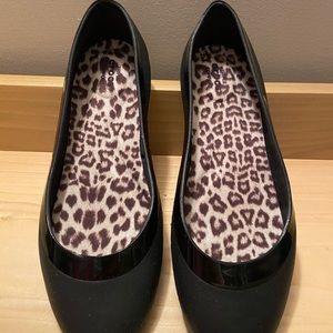 Women’s Croc Flats